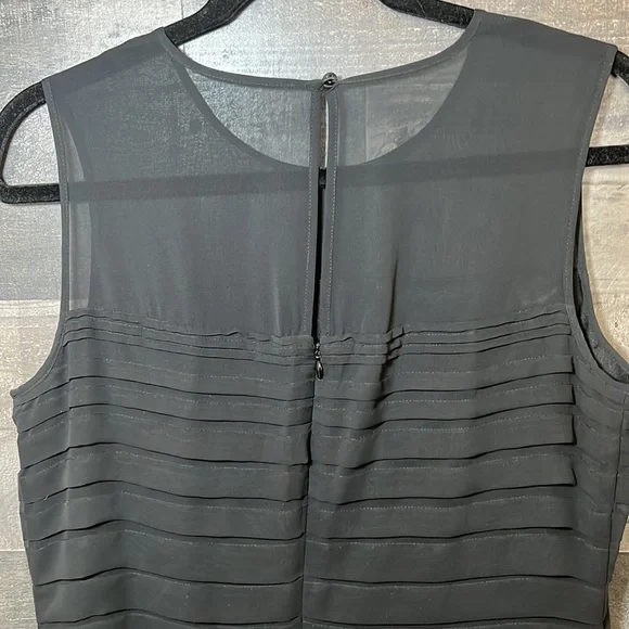 Classy Sleeveless Calvin Klein Midi Black Dress - Picture 5 of 8